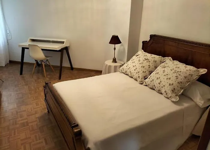 Lolas House דירה